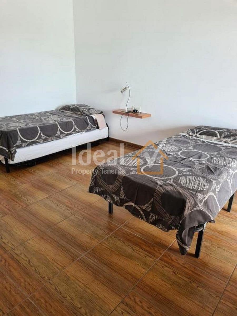 6 bedroom Villa for sale in San Miguel de Abona with pool garage - € 820,000 (Ref: 10141650)