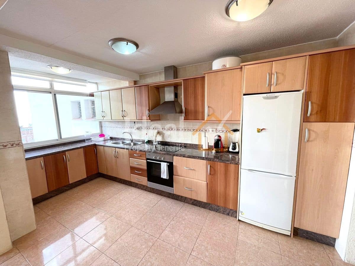3 bedroom Apartment for sale in Costa Adeje with pool garage - € 435,000 (Ref: 10164129)