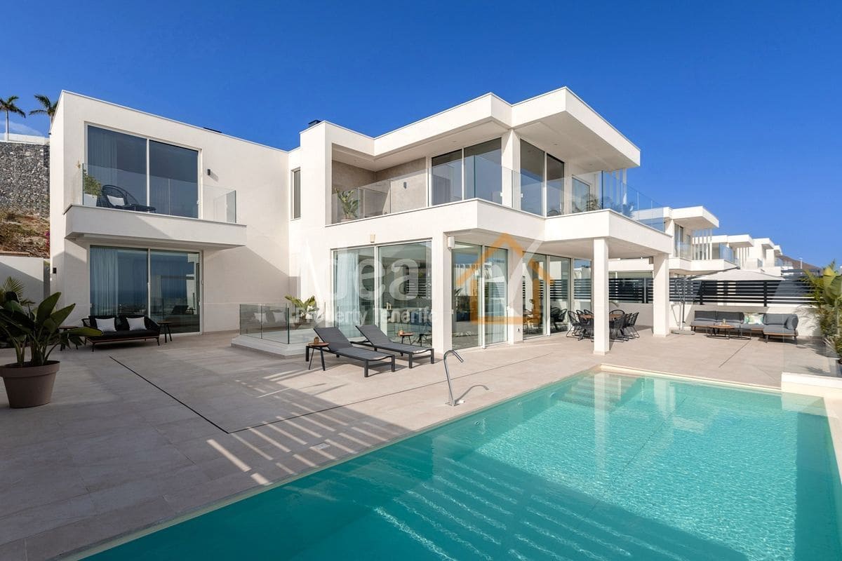 3 Zimmer Villa zu verkaufen in Costa Adeje mit Pool Garage - 1.995.500 € (Ref: 6019190)