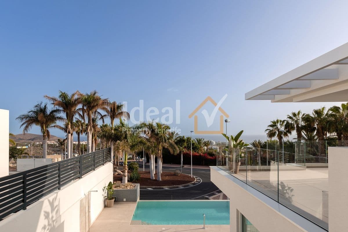3 Zimmer Villa zu verkaufen in Costa Adeje mit Pool Garage - 1.995.500 € (Ref: 6019190)