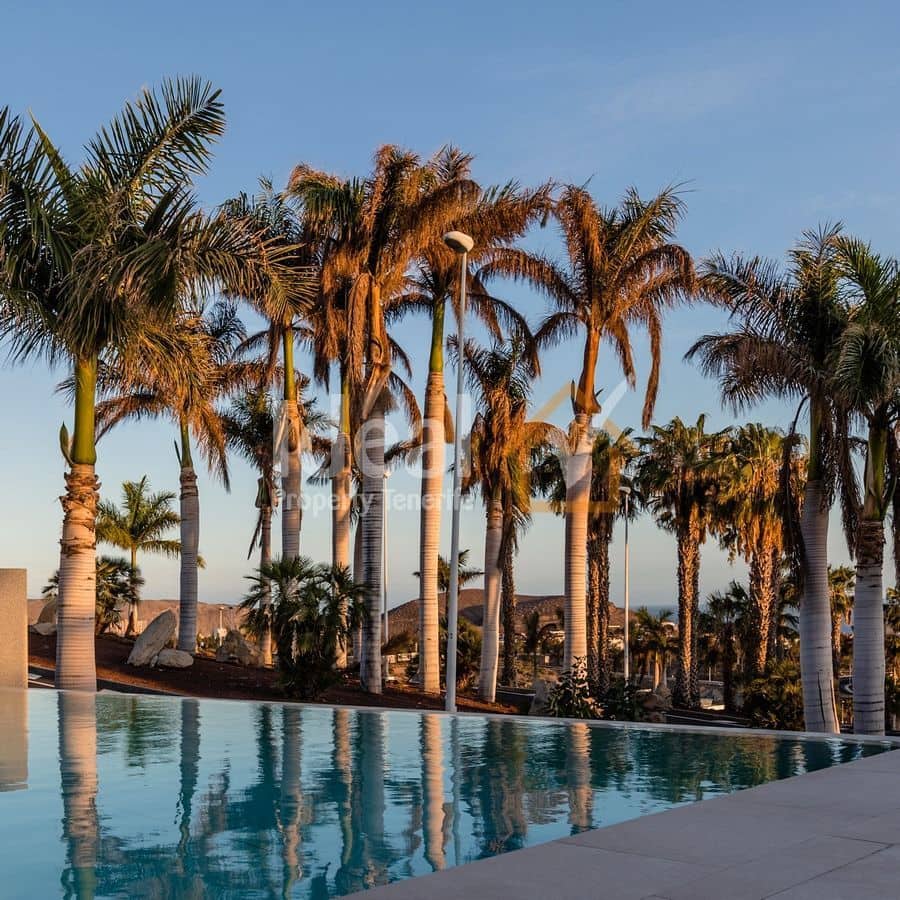 3 Zimmer Villa zu verkaufen in Costa Adeje mit Pool Garage - 1.995.500 € (Ref: 6019190)