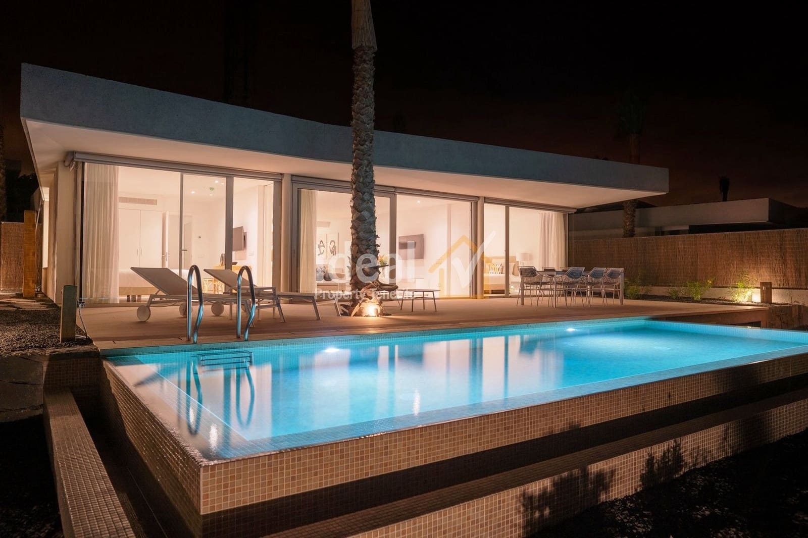 3 soveværelse Villa til salg i Guia de Isora med swimmingpool garage - € 2.100.000 (Ref: 6019217)