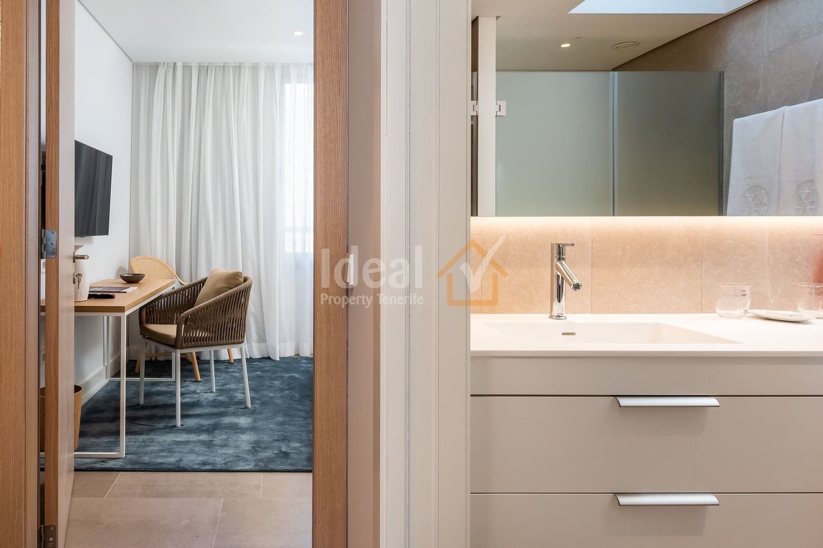 2 bedroom Apartment for sale in Guia de Isora with pool garage - € 895,000 (Ref: 6019219)