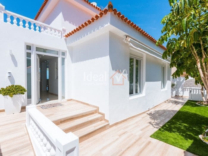 Chalet de 6 habitaciones en Adeje en venta - 2.550.000 € (Ref: 6351444)