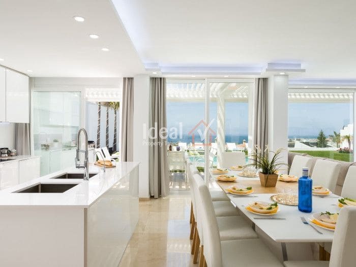 Chalet de 6 habitaciones en Adeje en venta - 2.550.000 € (Ref: 6351444)