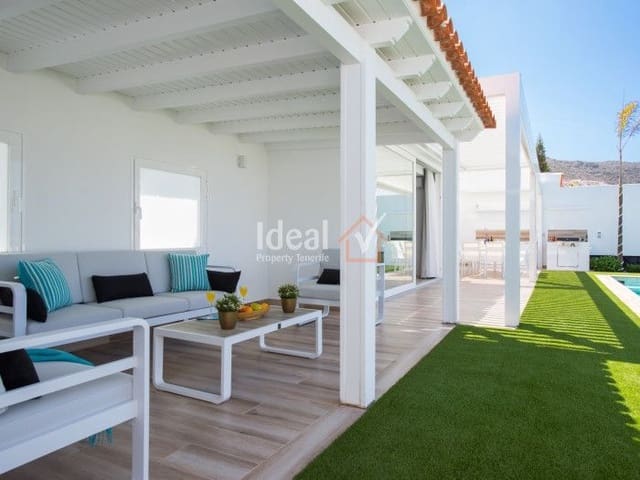 Chalet de 6 habitaciones en Adeje en venta - 2.550.000 € (Ref: 6351444)