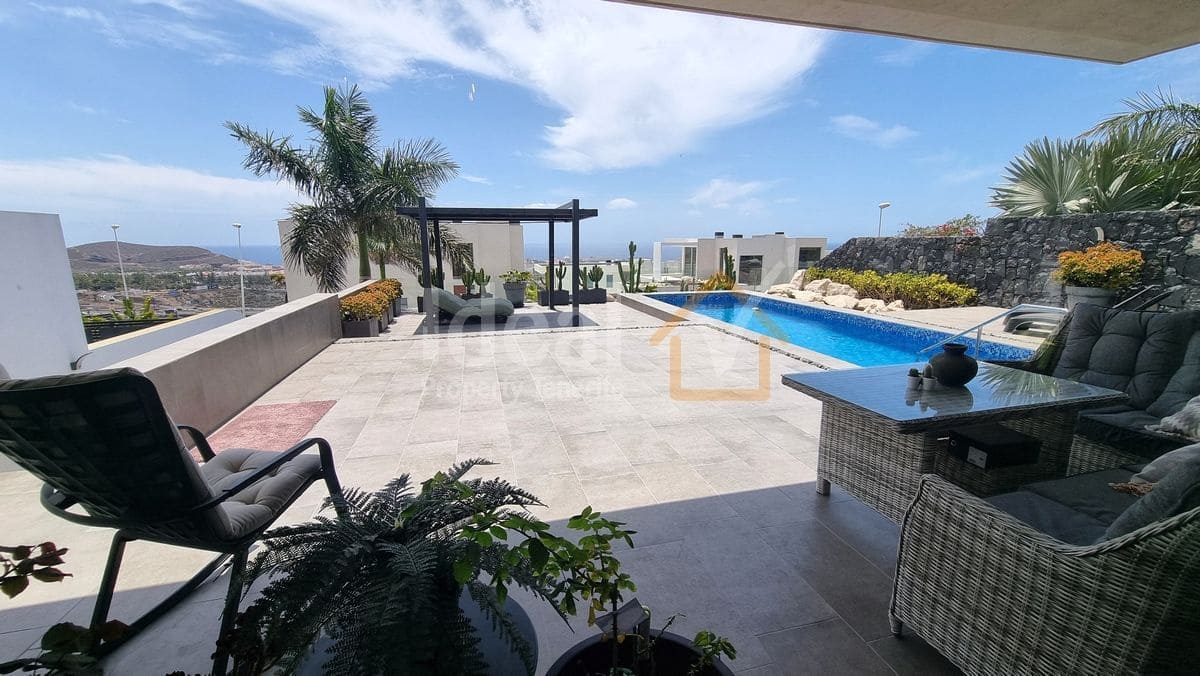 3 Zimmer Villa zu verkaufen in Costa Adeje mit Pool Garage - 3.050.000 € (Ref: 6351492)