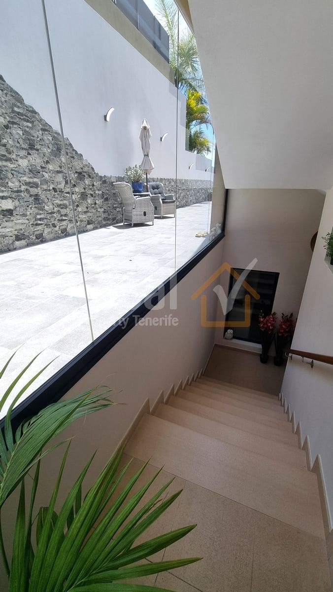 3 Zimmer Villa zu verkaufen in Costa Adeje mit Pool Garage - 3.050.000 € (Ref: 6351492)