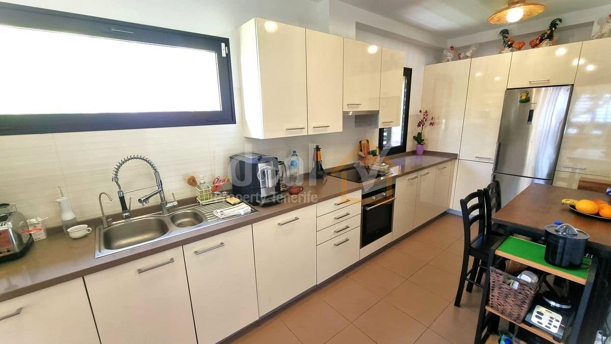 3 Zimmer Villa zu verkaufen in Costa Adeje mit Pool Garage - 3.050.000 € (Ref: 6351492)