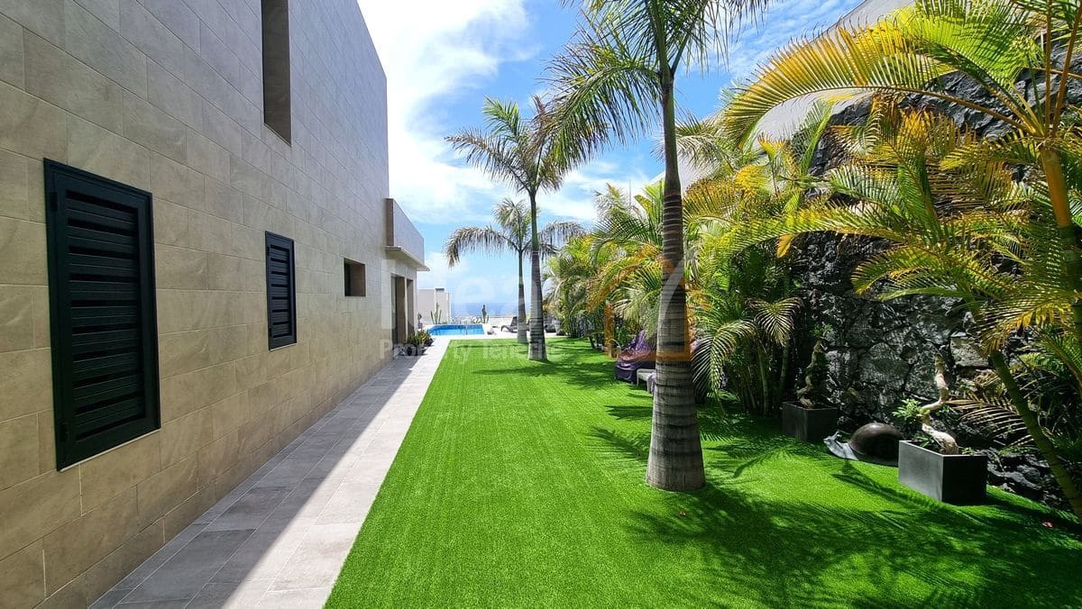 3 Zimmer Villa zu verkaufen in Costa Adeje mit Pool Garage - 3.050.000 € (Ref: 6351492)