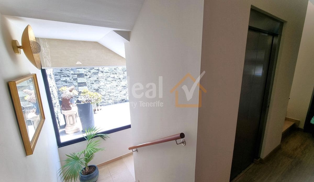3 Zimmer Villa zu verkaufen in Costa Adeje mit Pool Garage - 3.050.000 € (Ref: 6351492)