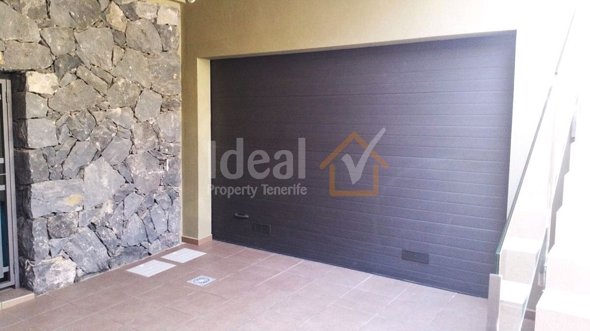 3 Zimmer Villa zu verkaufen in Costa Adeje mit Pool Garage - 3.050.000 € (Ref: 6351492)