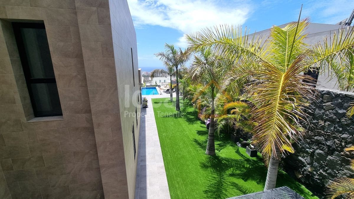 3 Zimmer Villa zu verkaufen in Costa Adeje mit Pool Garage - 3.050.000 € (Ref: 6351492)
