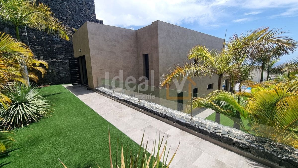 3 Zimmer Villa zu verkaufen in Costa Adeje mit Pool Garage - 3.050.000 € (Ref: 6351492)