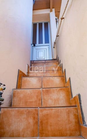 4 makuuhuone Paritalo myytävänä paikassa Costa del Silencio, Arona - 550 000 € (Ref: 6685819)