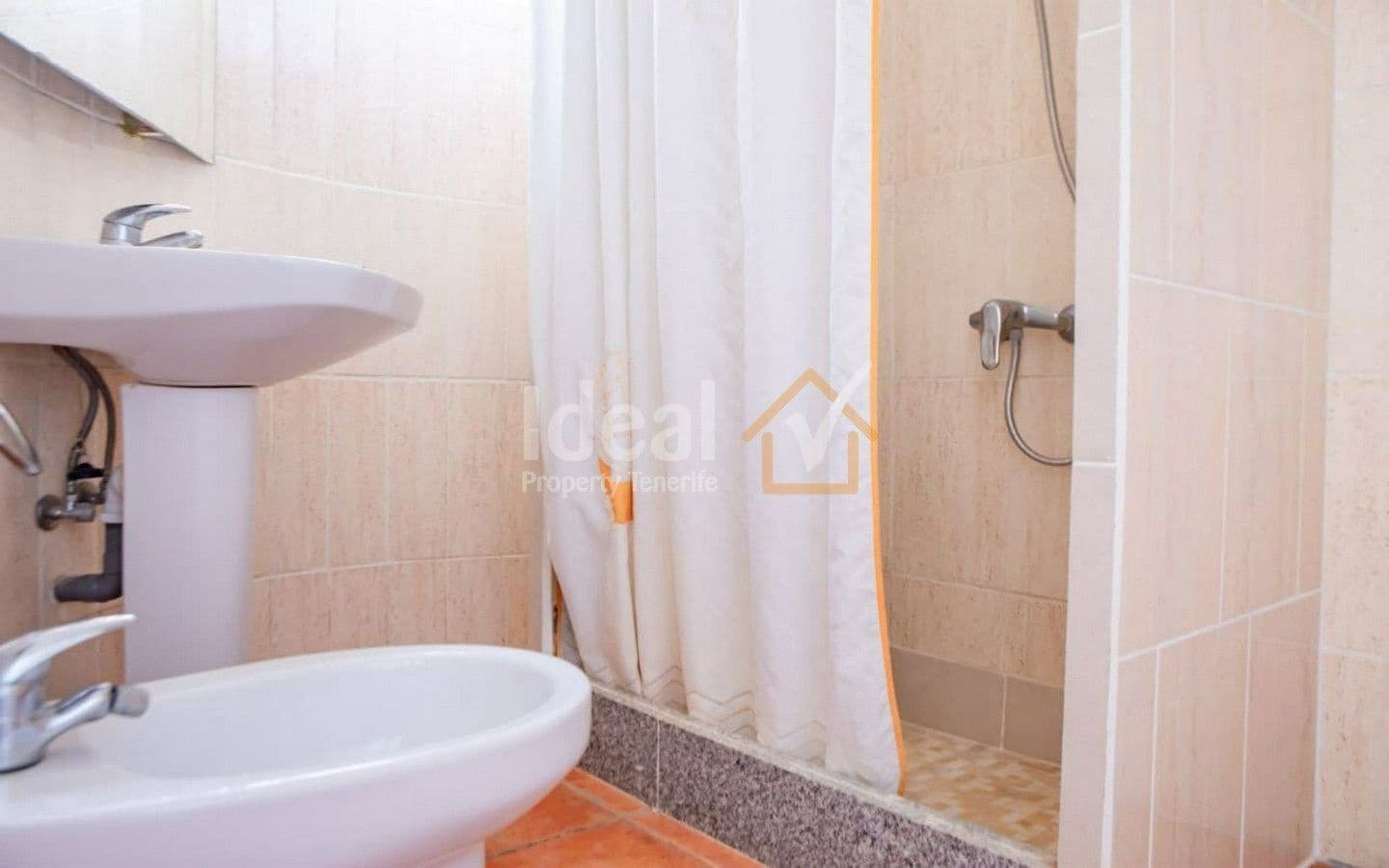 4 soveværelse Semi-Rækkehus til salg i Costa del Silencio - € 550.000 (Ref: 6685819)