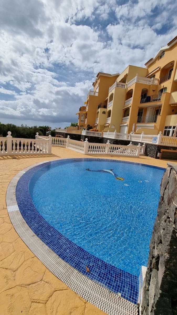 1 slaapkamer Appartement te koop in Los Cristianos met zwembad - € 265.000 (Ref: 6704162)