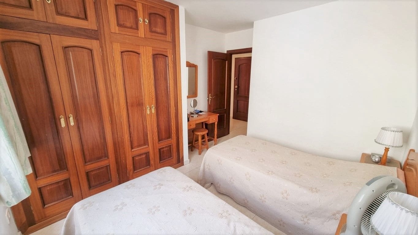 1 slaapkamer Appartement te koop in Los Cristianos met zwembad - € 265.000 (Ref: 6704162)