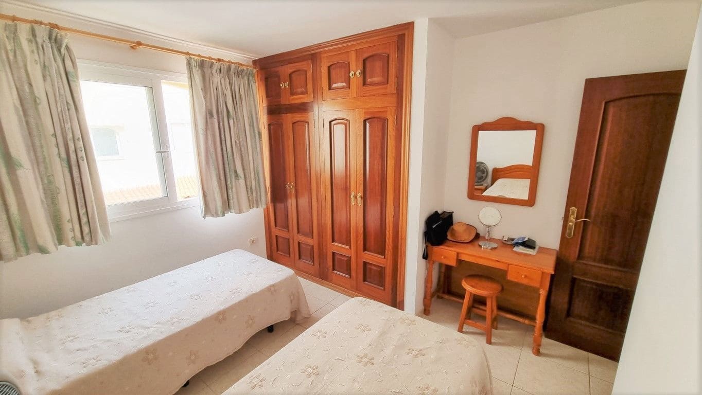 1 slaapkamer Appartement te koop in Los Cristianos met zwembad - € 265.000 (Ref: 6704162)
