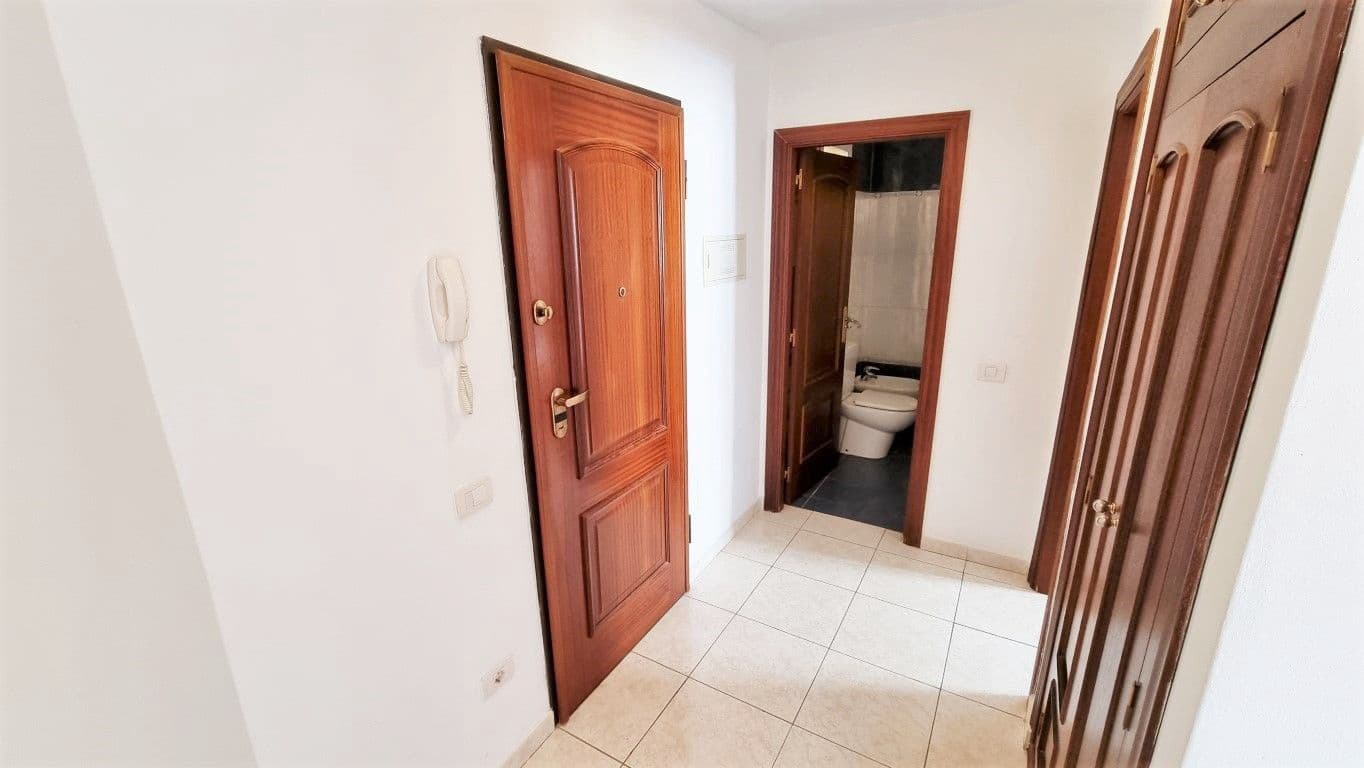 1 slaapkamer Appartement te koop in Los Cristianos met zwembad - € 265.000 (Ref: 6704162)