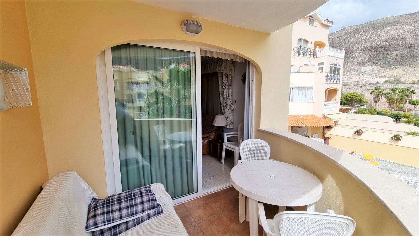 1 slaapkamer Appartement te koop in Los Cristianos met zwembad - € 265.000 (Ref: 6704162)