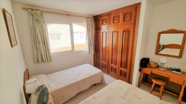 1 quarto Apartamento para venda em Los Cristianos, Arona com piscina - 265 000 € (Ref: 6704162)