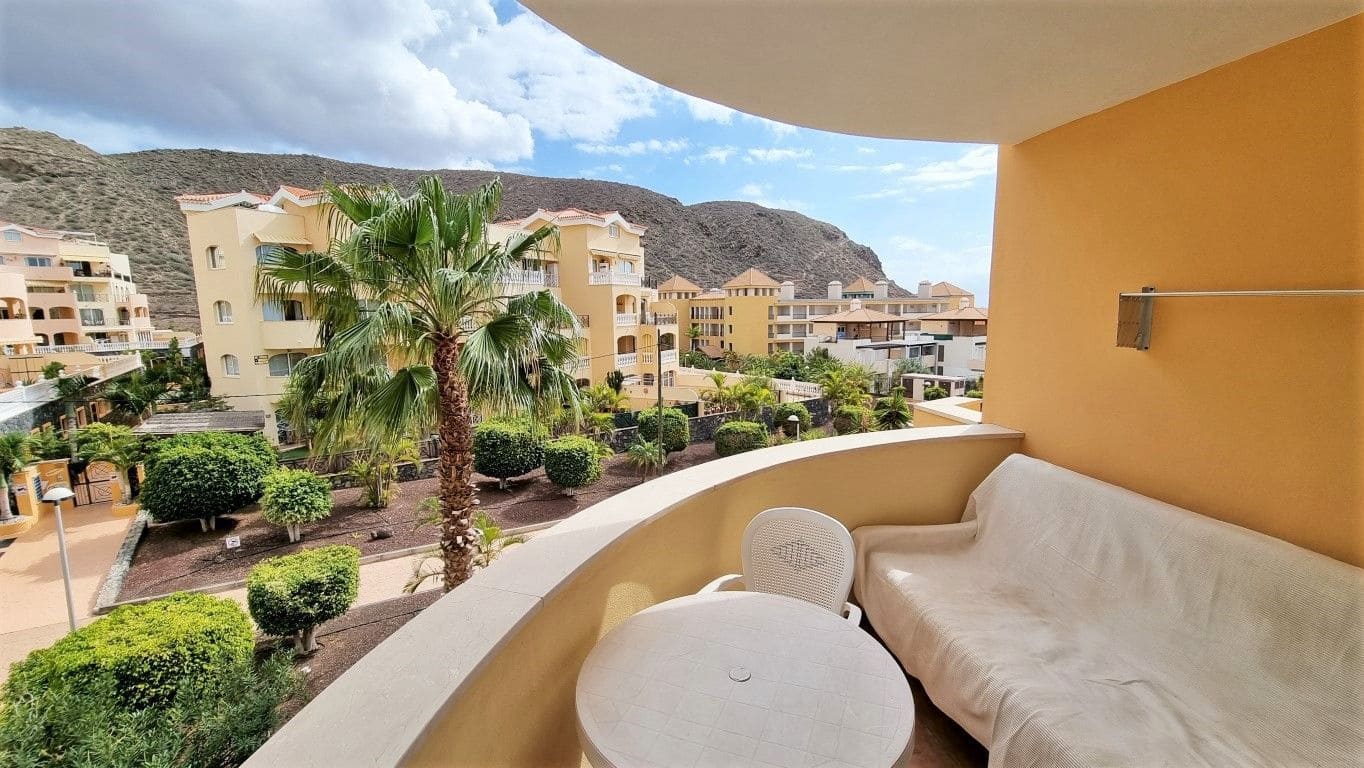 1 slaapkamer Appartement te koop in Los Cristianos met zwembad - € 265.000 (Ref: 6704162)