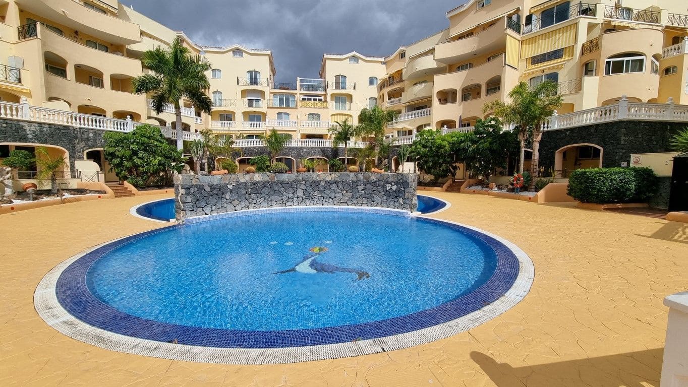1 slaapkamer Appartement te koop in Los Cristianos met zwembad - € 265.000 (Ref: 6704162)