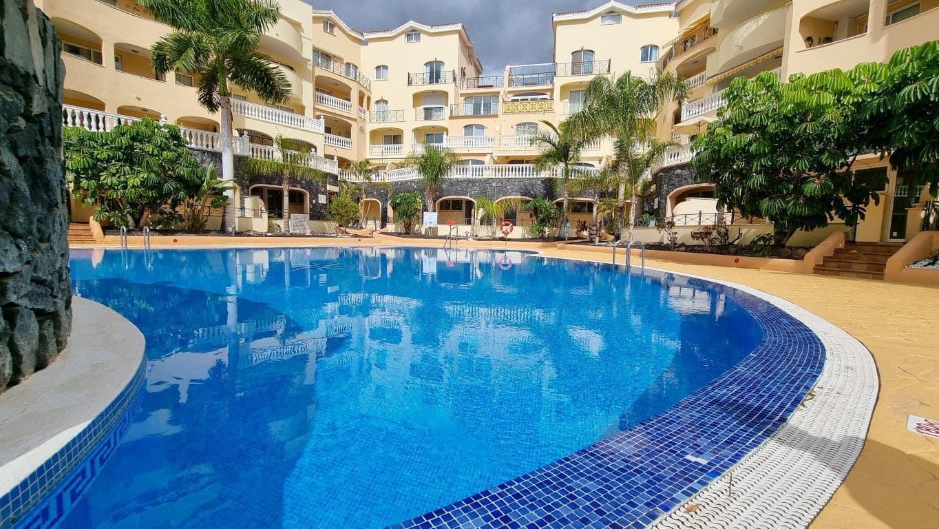 1 slaapkamer Appartement te koop in Los Cristianos met zwembad - € 265.000 (Ref: 6704162)