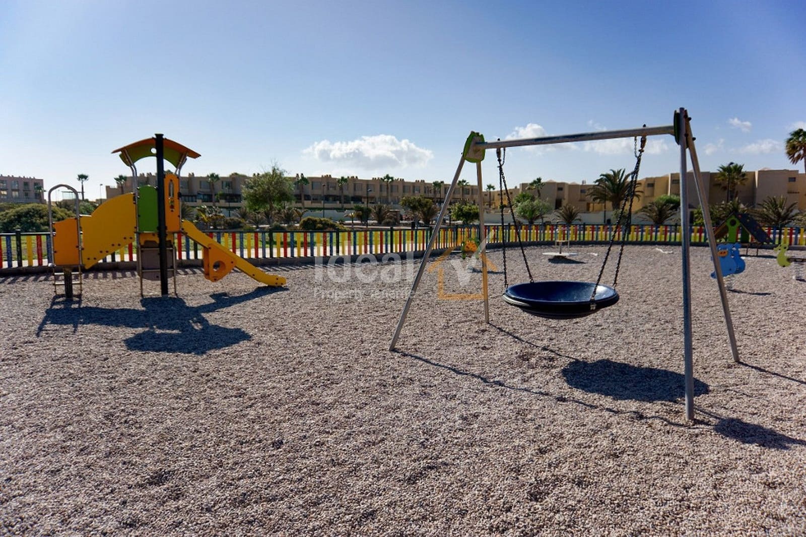 2 soveværelse Lejlighed til salg i El Medano med swimmingpool garage - € 499.000 (Ref: 6944289)