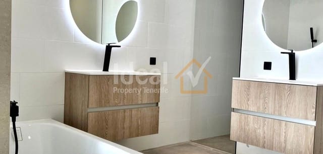 3 soverom Leilighet til salgs i Costa del Silencio, Arona med svømmebasseng garasje - € 718 000 (Ref: 7065523)