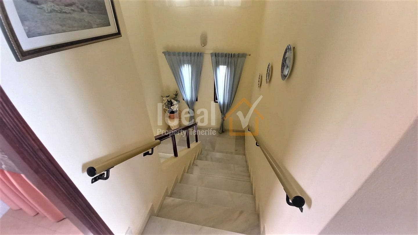 3 soveværelse Villa til salg i Valle de San Lorenzo med swimmingpool garage - € 840.000 (Ref: 7259375)