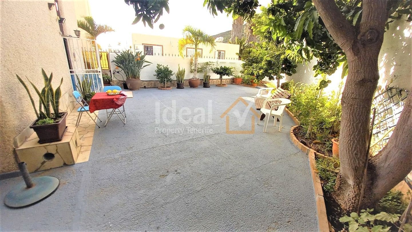 3 soveværelse Villa til salg i Valle de San Lorenzo med swimmingpool garage - € 840.000 (Ref: 7259375)