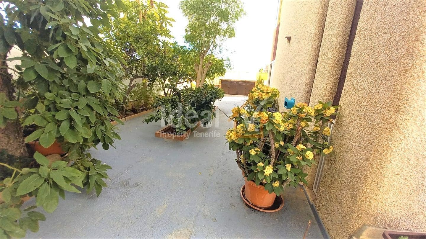 3 soveværelse Villa til salg i Valle de San Lorenzo med swimmingpool garage - € 840.000 (Ref: 7259375)