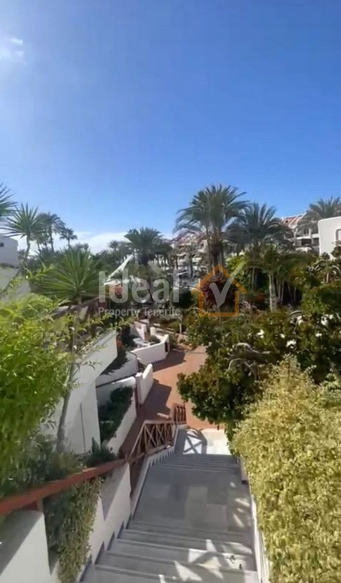 1 soveværelse Lejlighed til salg i Playa de las Americas med swimmingpool - € 620.000 (Ref: 7796069)