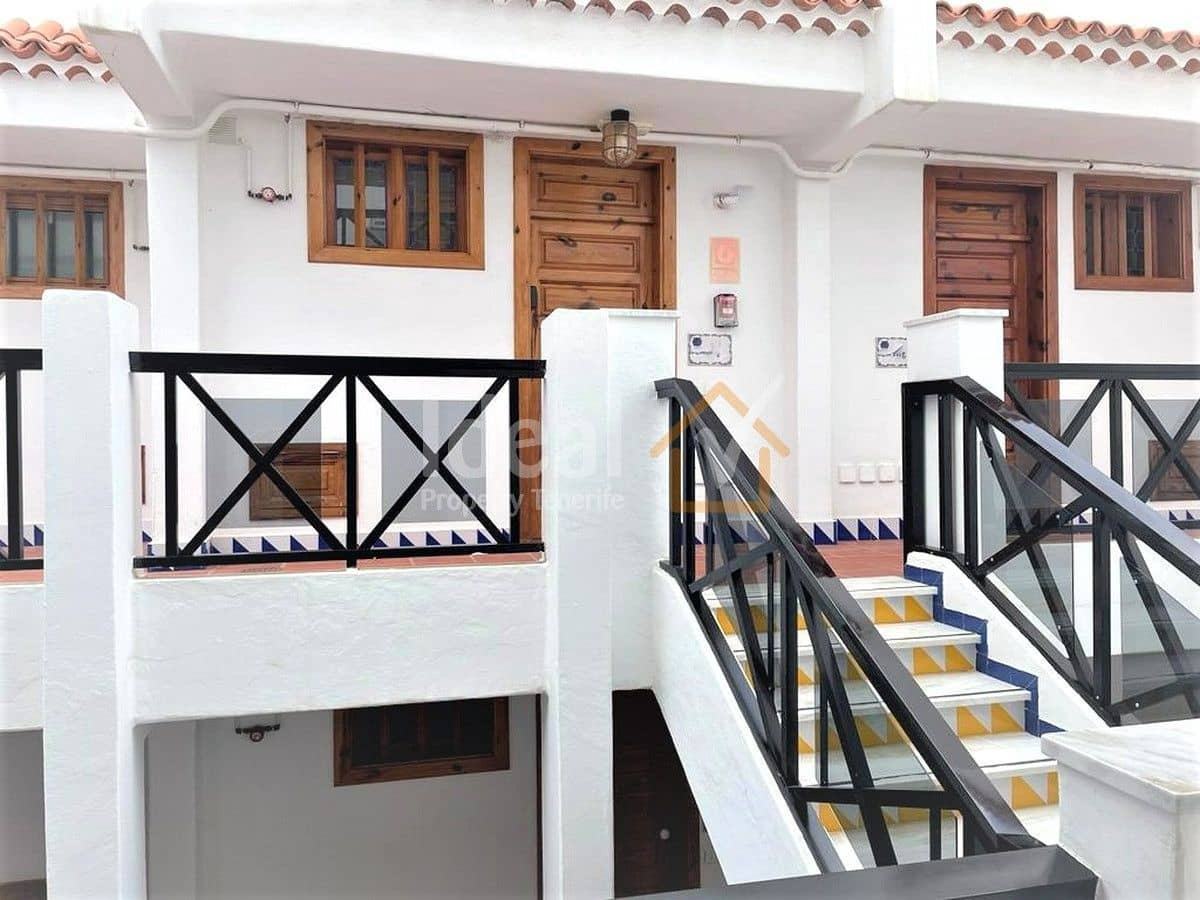 1 soveværelse Lejlighed til salg i Playa de las Americas med swimmingpool - € 620.000 (Ref: 7796069)