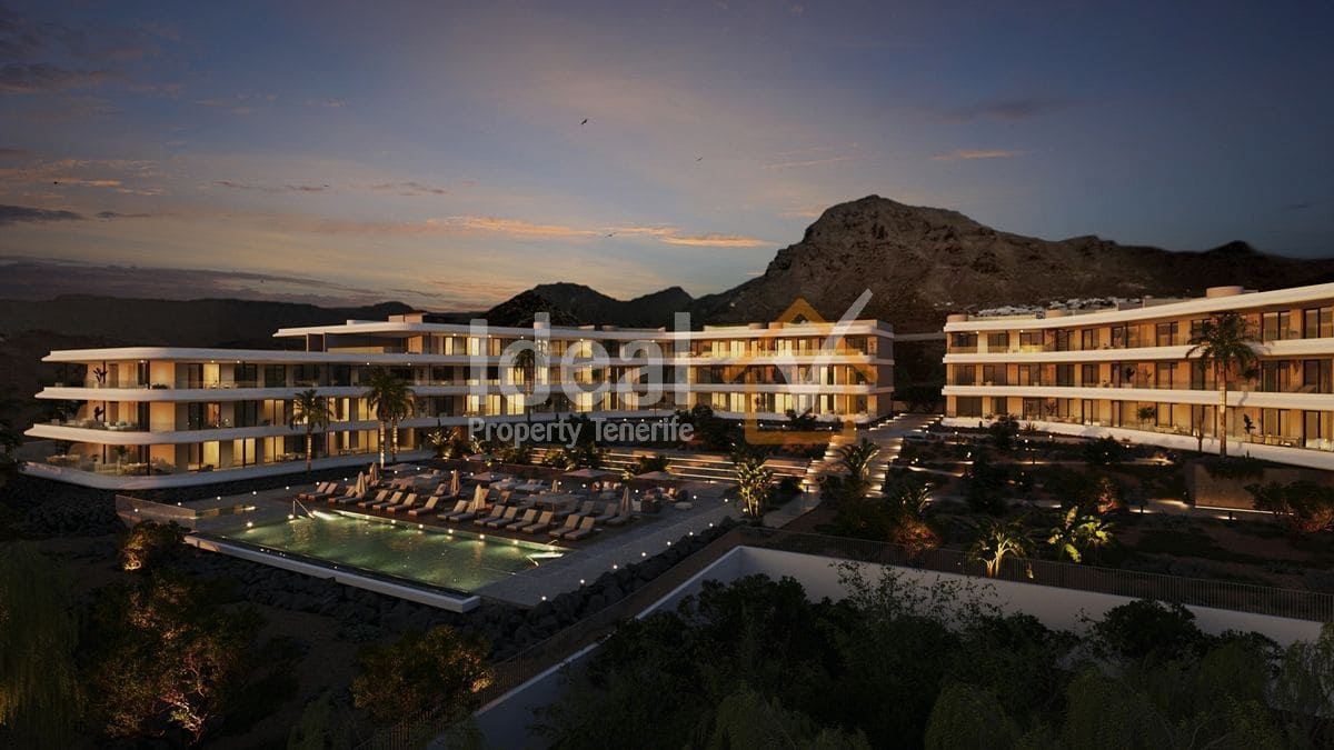 2 Zimmer Penthouse zu verkaufen in Costa Adeje mit Pool Garage - 750.000 € (Ref: 7836057)