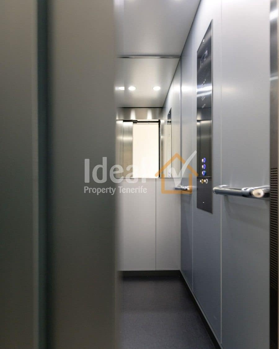 5 soveværelse Villa til salg i Costa Adeje med swimmingpool garage - € 2.474.500 (Ref: 7837747)