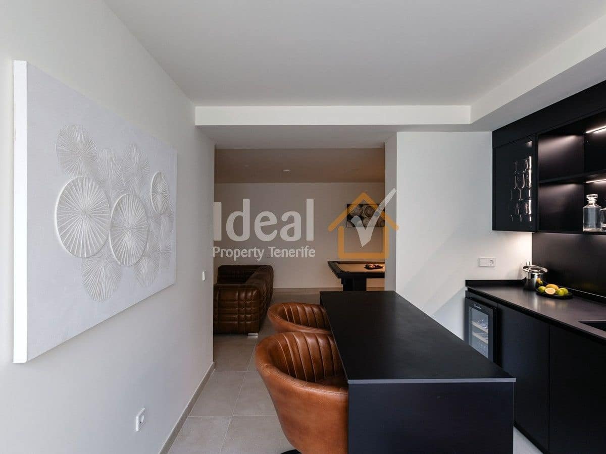 5 soveværelse Villa til salg i Costa Adeje med swimmingpool garage - € 2.474.500 (Ref: 7837747)