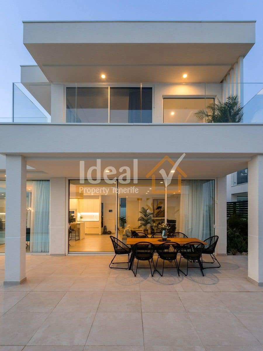 5 soveværelse Villa til salg i Costa Adeje med swimmingpool garage - € 2.474.500 (Ref: 7837747)