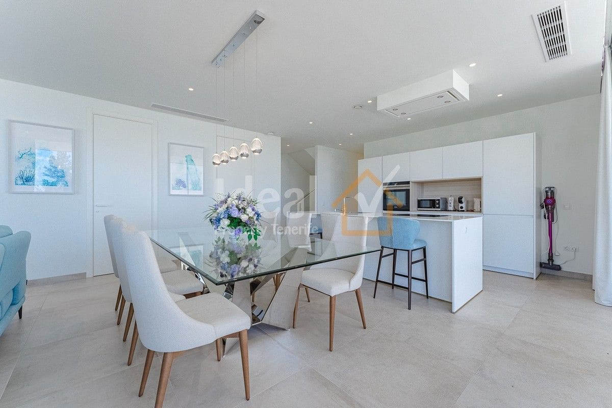 3 soveværelse Villa til salg i Guia de Isora med swimmingpool garage - € 1.980.000 (Ref: 8212854)