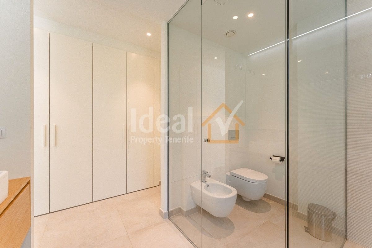 3 soveværelse Villa til salg i Guia de Isora med swimmingpool garage - € 1.980.000 (Ref: 8212854)