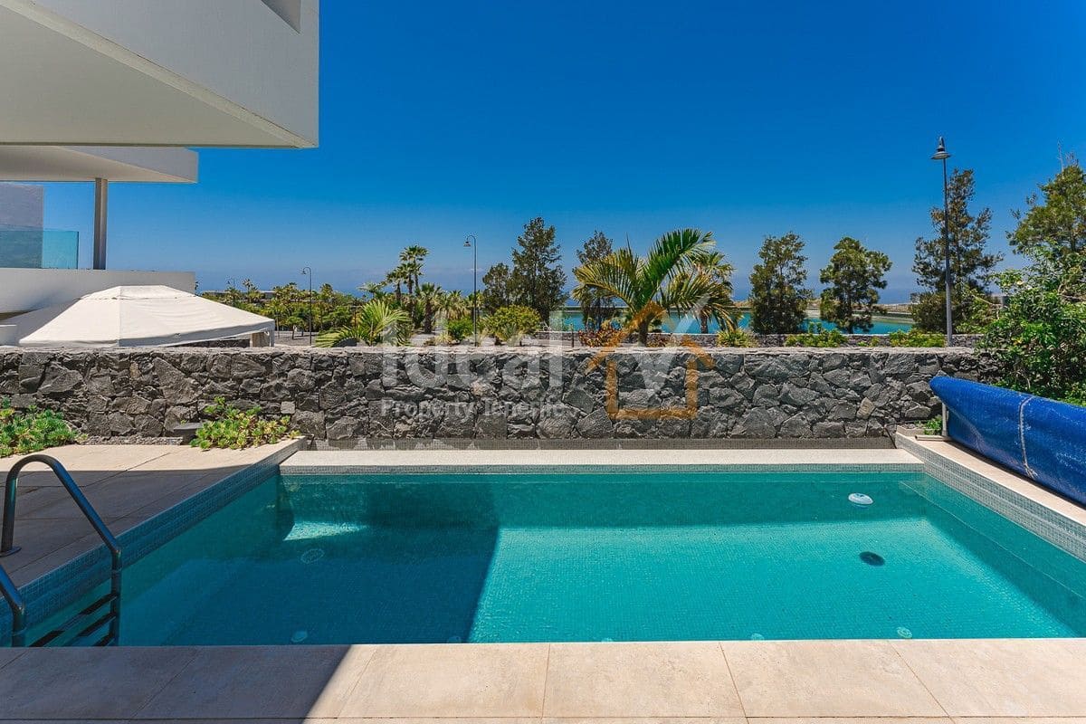 3 soveværelse Villa til salg i Guia de Isora med swimmingpool garage - € 1.980.000 (Ref: 8212854)