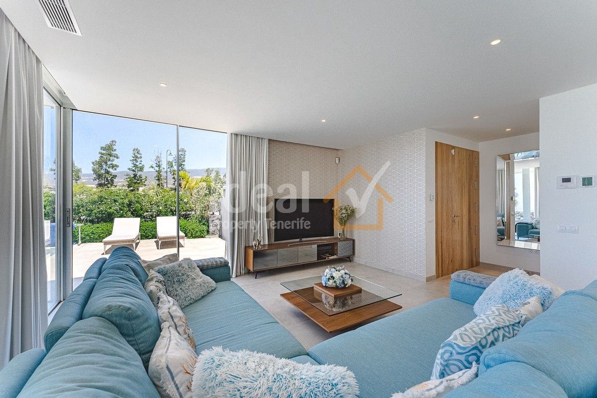 3 soveværelse Villa til salg i Guia de Isora med swimmingpool garage - € 1.980.000 (Ref: 8212854)