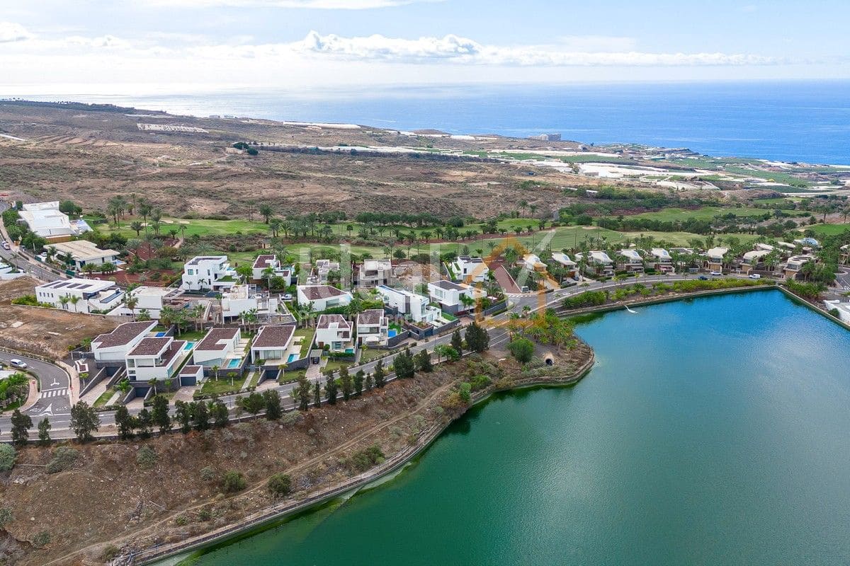 3 soveværelse Villa til salg i Guia de Isora med swimmingpool garage - € 1.980.000 (Ref: 8212854)