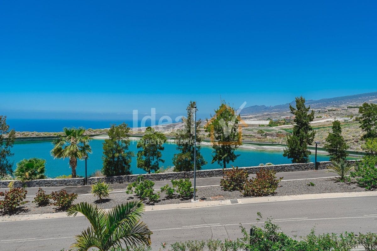 3 soveværelse Villa til salg i Guia de Isora med swimmingpool garage - € 1.980.000 (Ref: 8212854)