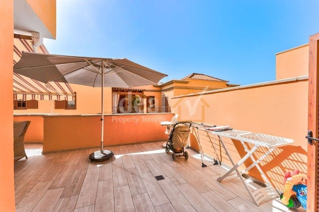 4 soveværelse Byhus til salg i Costa Adeje, Adeje med swimmingpool garage - € 790.000 (Ref: 8222168)