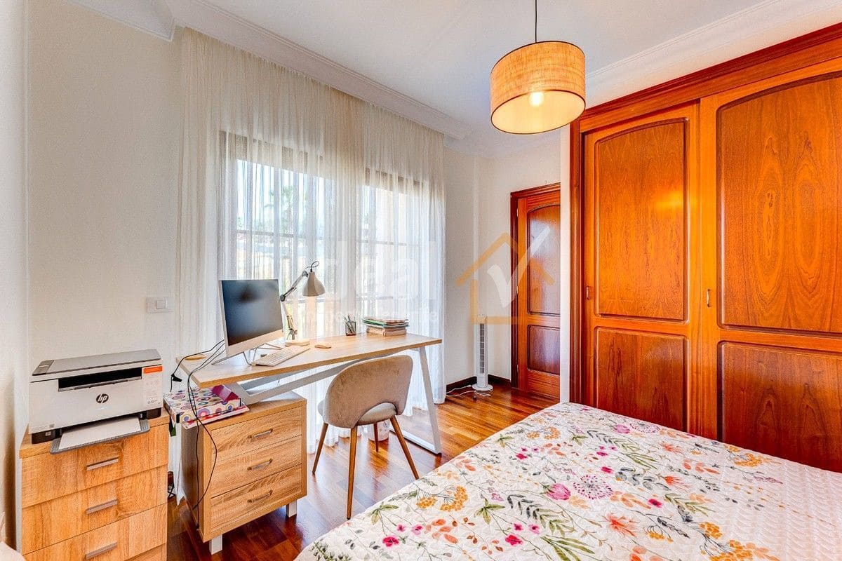 4 soveværelse Byhus til salg i Costa Adeje med swimmingpool garage - € 790.000 (Ref: 8222168)