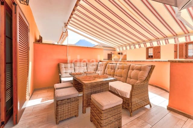 4 soveværelse Byhus til salg i Costa Adeje, Adeje med swimmingpool garage - € 790.000 (Ref: 8222168)