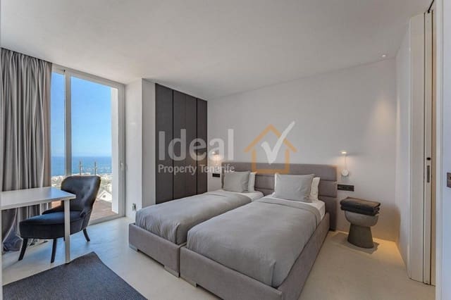 3 soveværelse Villa til salg i San Eugenio Alto, Adeje med swimmingpool garage - € 1.280.000 (Ref: 8225702)